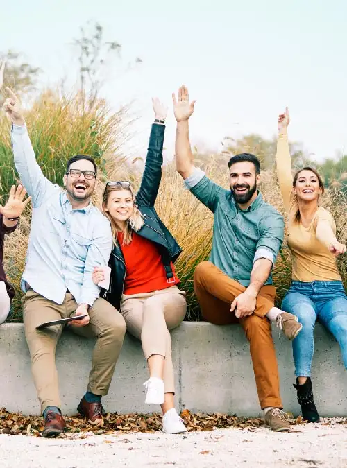 People-in-recovery-sitting-outside-the-substance-abuse-and-mental-health-treatment-center-in-Southern-California